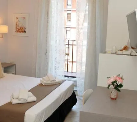Migdal Luxury Porta Portese בית הארחה